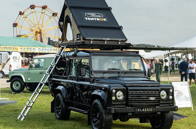 LAND ROVER CLASSIC WPROWADZA NOWE CZĘŚCI