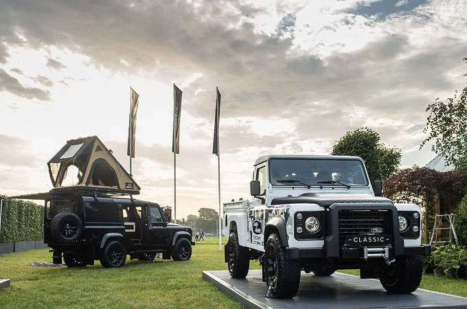 Land Rover Classic przedstawił nową gamę oryginalnych części i akcesoriów do Defendera Classic podczas tegorocznej edycji brytyjskiego Festiwalu Goodwood Revival.