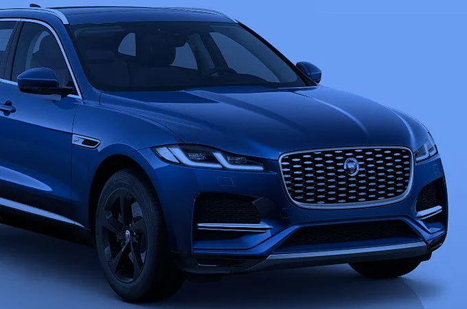 <p>JAGUAR F PACE</p><p>300 KM</p>