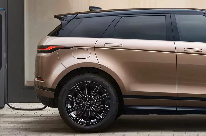 RANGE ROVER EVOQUE&nbsp;ELECTRIC HYBRID