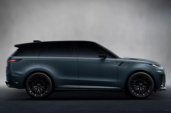 THE NEW RANGE ROVER SPORT SV