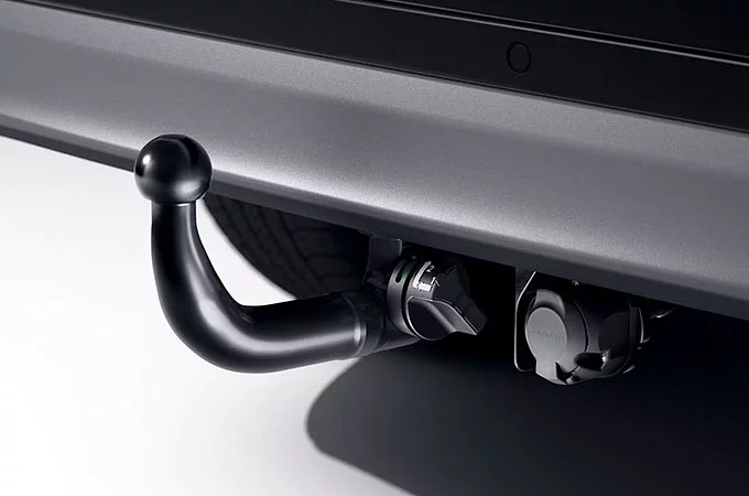 DETACHABLE TOW BAR