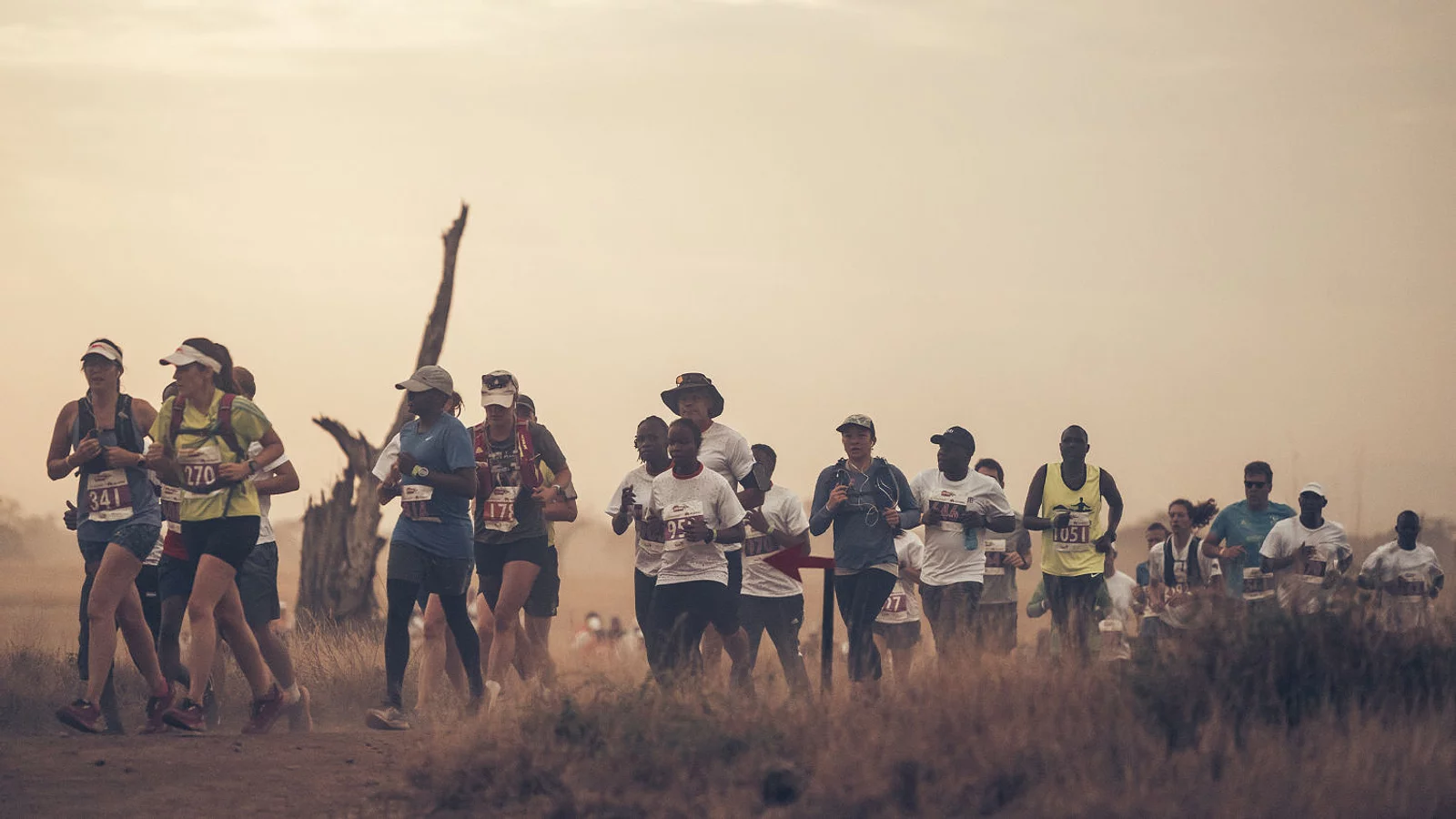 Le Defender soutient le marathon Lewa Safari