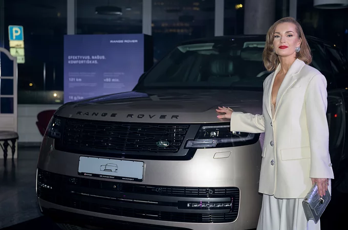 Iškilminguose „ELLE Beauty“ apdovanojimuose – „Range Rover“ elegancija