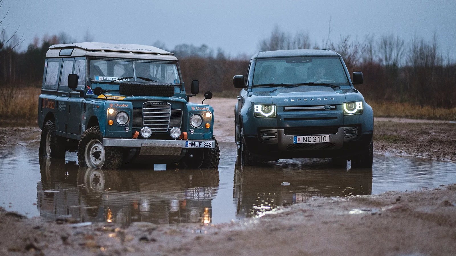 Kaip mezgasi ryšys su automobiliu: kodėl Karolis Raišys kol kas stipresnius jausmus jaučia naujajam „Defender“ nei savo Dakaro modeliui?