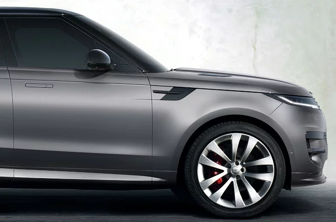 Range Rover Eiger grey side view