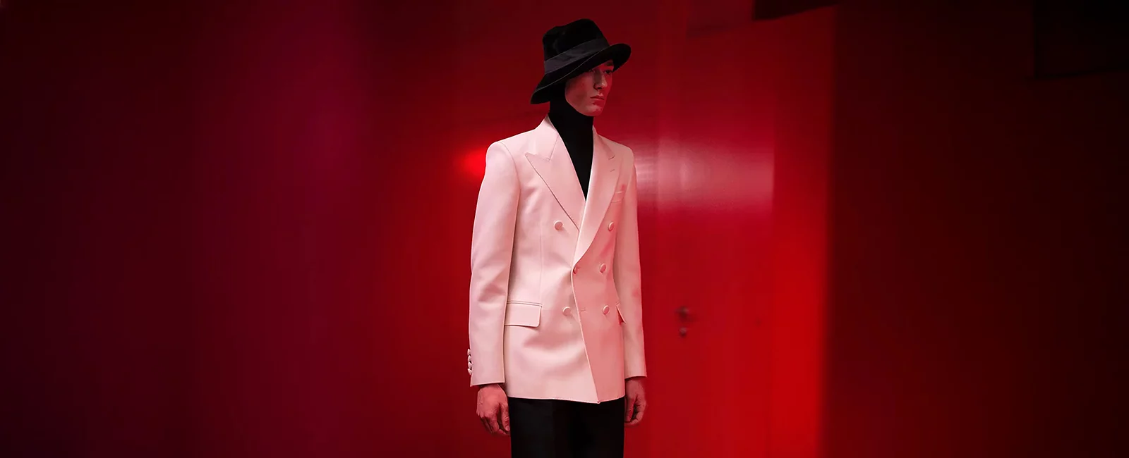 YARATICILIĞIN DEĞİŞMEZ ZİRVESİ: PARİS MODA HAFTASI Sonbahar/Kış 2025