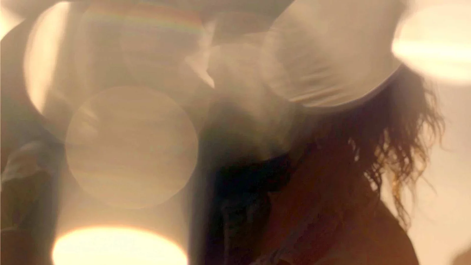 <br>CUSTOMER CARE AT&nbsp;YOUR&nbsp;FINGERTIPS