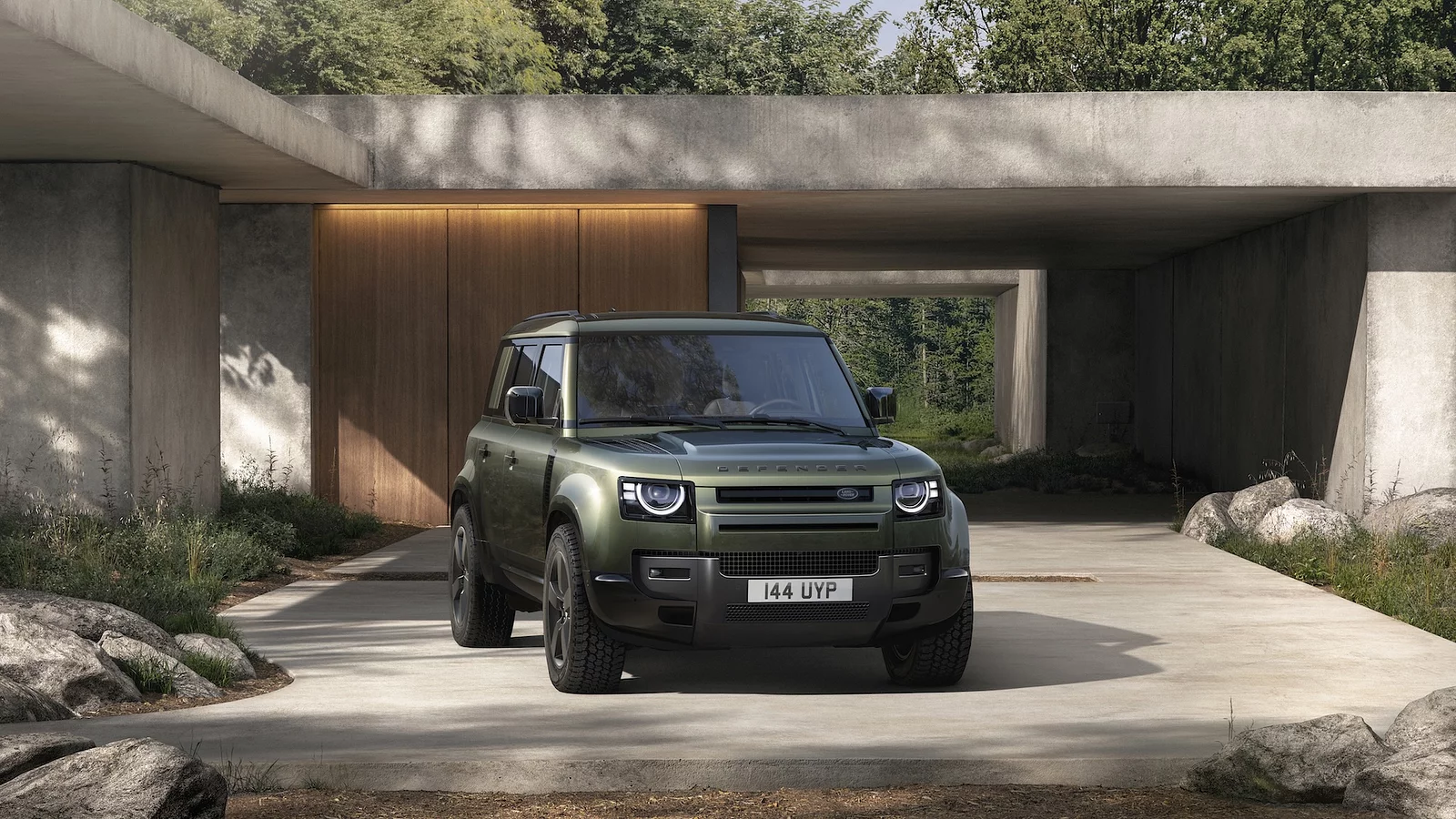 Peatumatu 4x4: uuendatud Defender on nüüd veelgi silmapaistvam ja mugavam