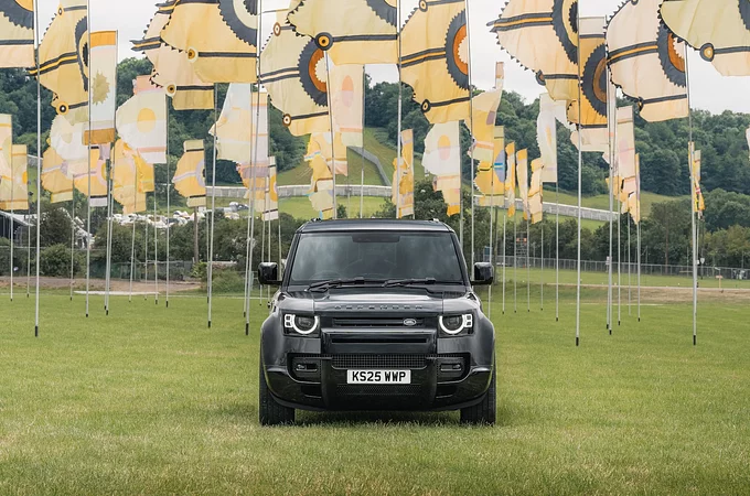 Defender Glastonbury festivalil