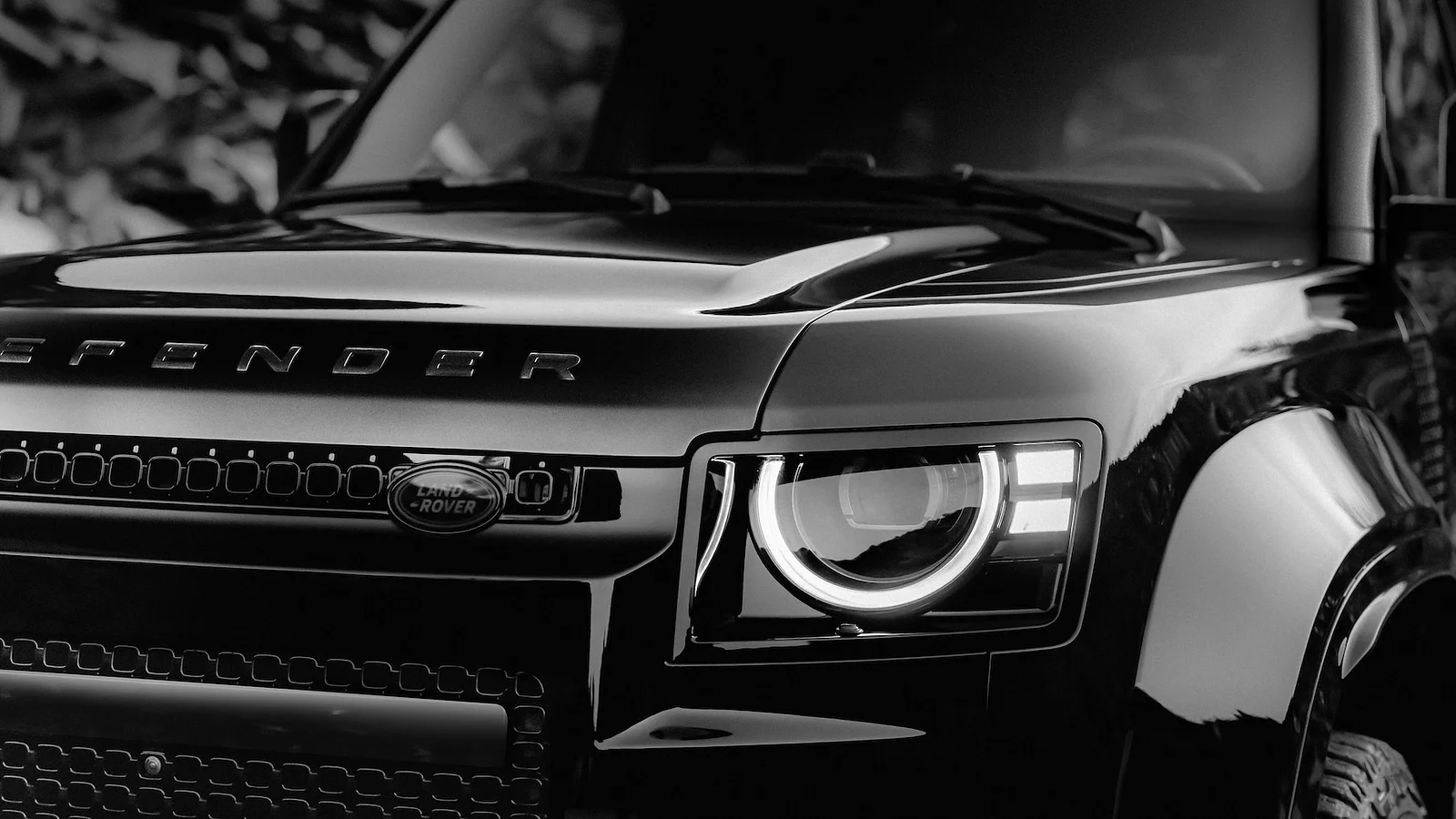 Defender OCTA Black