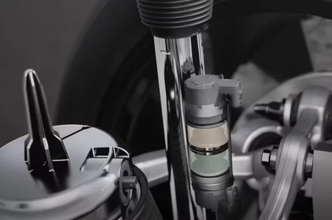 FASTEST-REACTING AIR SUSPENSION IN RANGE ROVER HISTORY