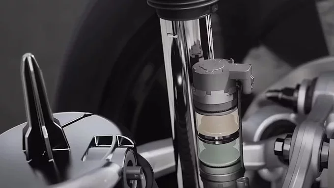 FASTEST-REACTING AIR SUSPENSION IN RANGE ROVER HISTORY