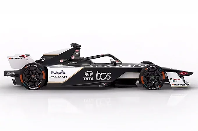 JAGUAR FORMÚLA E I-TYPE 6