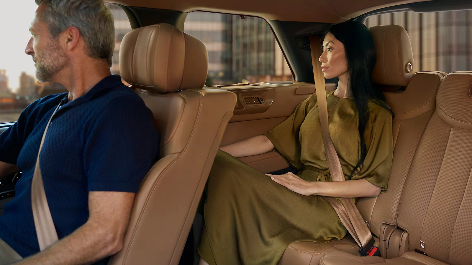 Задни седалки на новия Range Rover