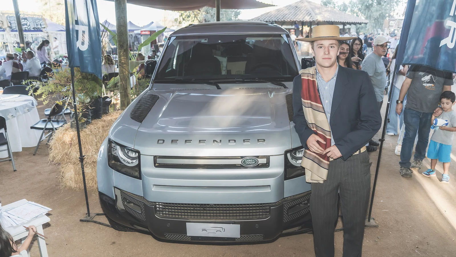 La aventura y elegancia de Defender 110 deslumbró en el Rodeo de San Clemente