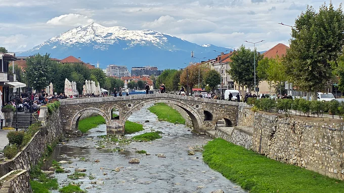 „1000 pasaulio stebuklų“ ir „Defender“ kelionė Kosove