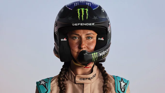 RALLY LEGEND SARA WITH HELLMATE