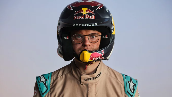 RALLY LEGEND ROKAS WITH HELMATE