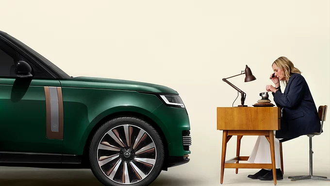 ЛИДЕРИ
В СЪВРЕМЕННИЯ БРИТАНСКИ ЛУКС: RANGE ROVER СЕ ЗАВРЪЩА КАТО ОФИЦИАЛЕН ПАРТНЬОР НА
ШАМПИОНАТА УИМБЪЛДЪН