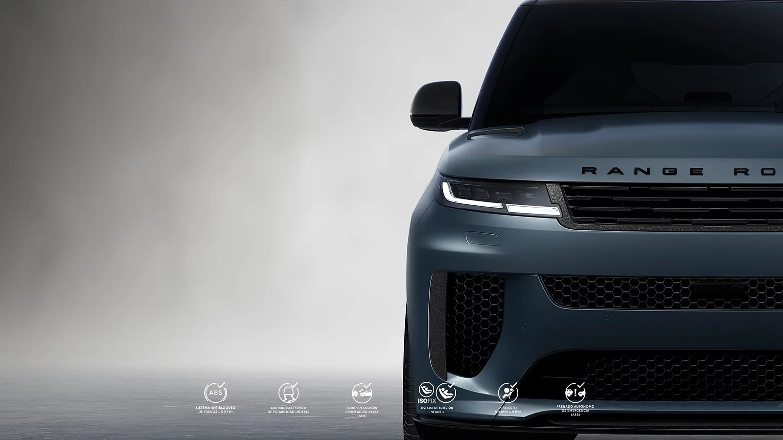 Vista frontal media del Range Rover Sports