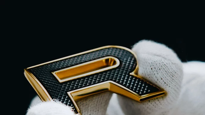 Range Rover Wordmark R