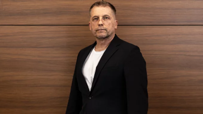 PIOTR SZUMSKI