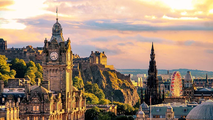 EDINBURGH: SONBAHARIN EN ÇOK YAKIŞTIĞI YER
