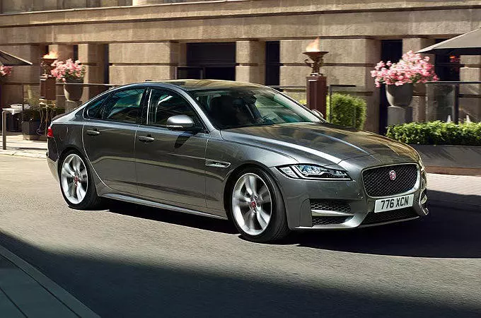 JAGUAR XF