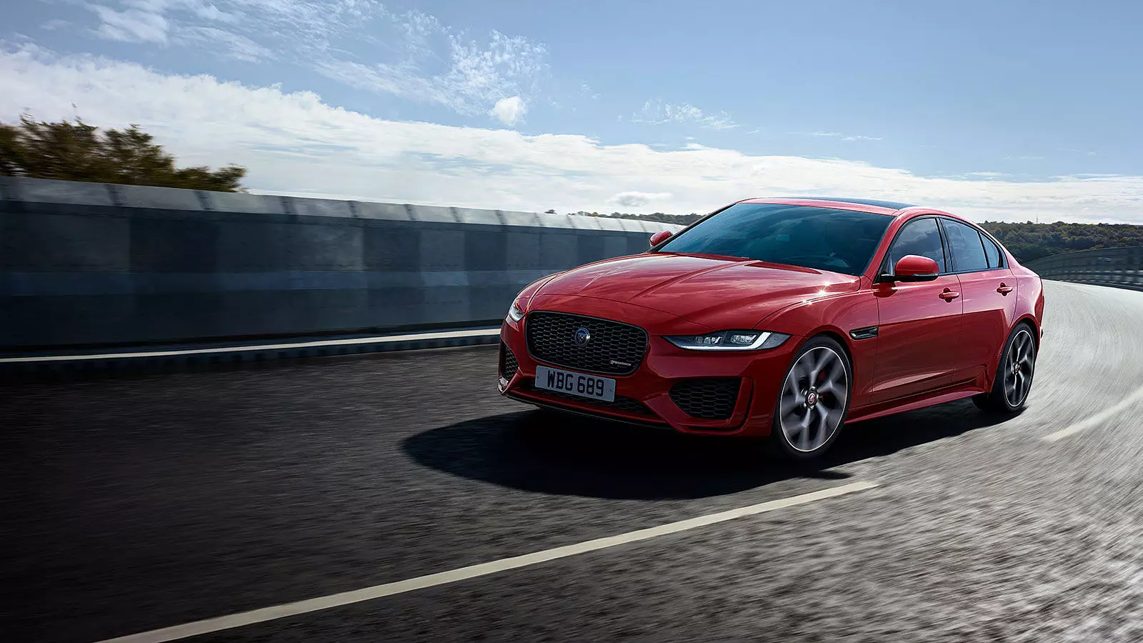 JAGUAR XE RED DRIVING