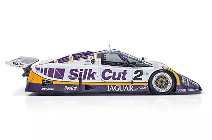 JAGUAR XJR