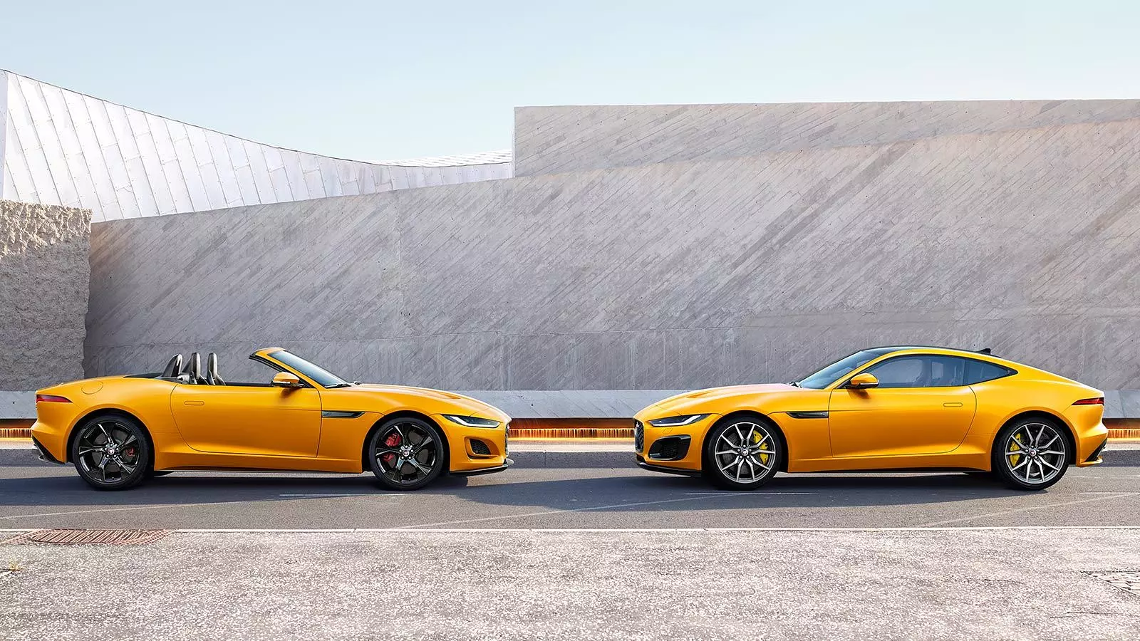 Dos F-Type - convertible y coupe