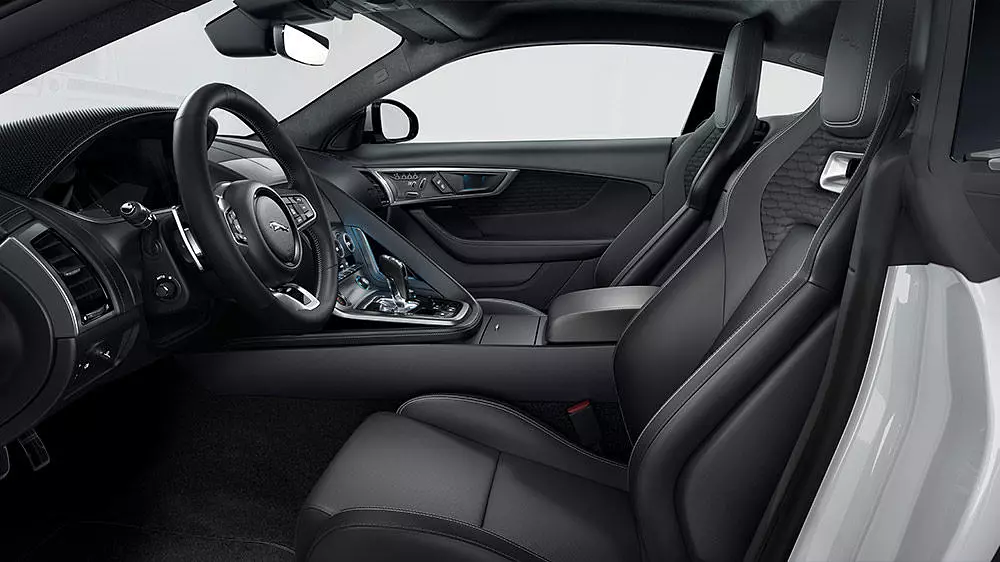 F‑TYPE FIRST EDITION COUPÉ interior