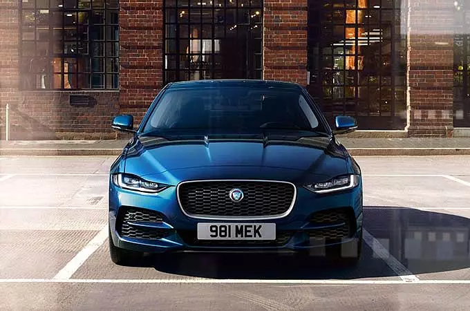 ELIGE TU JAGUAR XE