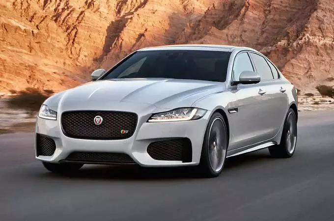 JAGUAR XF
