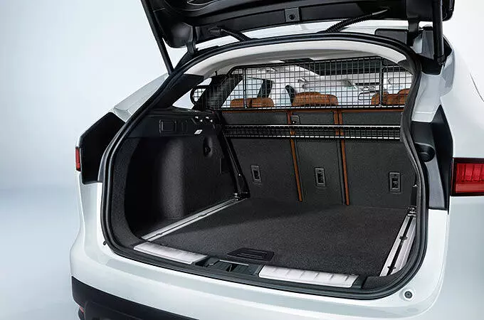 LUGGAGE COMPARTMENT PARTITION – HALF HEIGHT