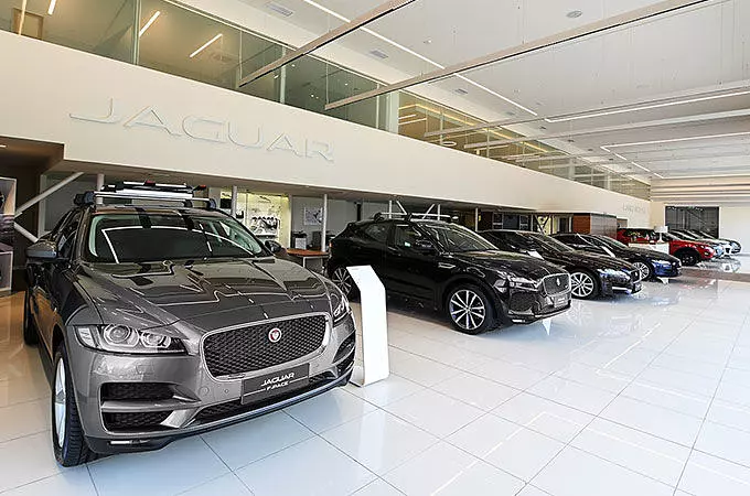 JAGUAR LAND ROVER INAUGURA EXCLUSIVO SHOWROOM EN CIUDAD EMPRESARIAL