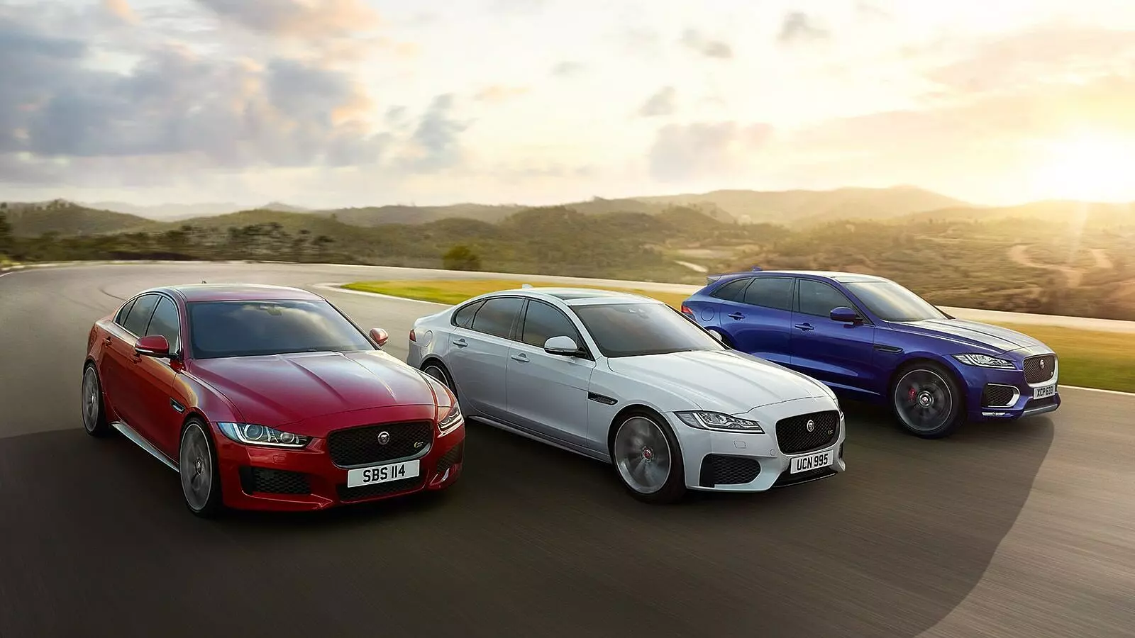 Jaguar xf и xe отличия