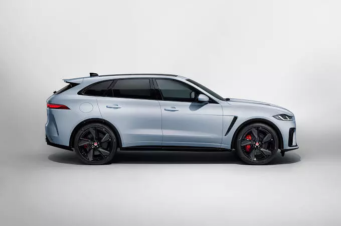 F-PACE SVR
