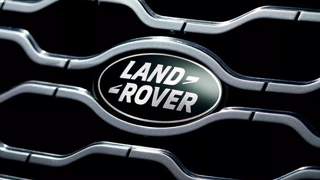 21 febbraio 2023 nuovo centro Jaguar Land Rover