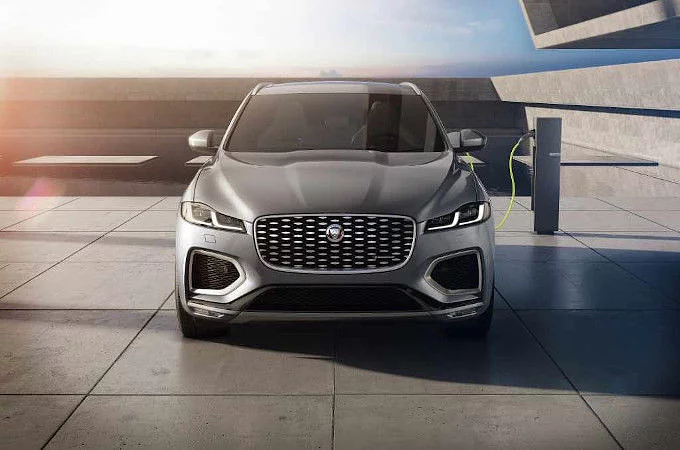 <p style="font-style: italic;">29 juni 2020</p> <br>JAGUAR INTRODUSERER NYE F-PACE PHEV