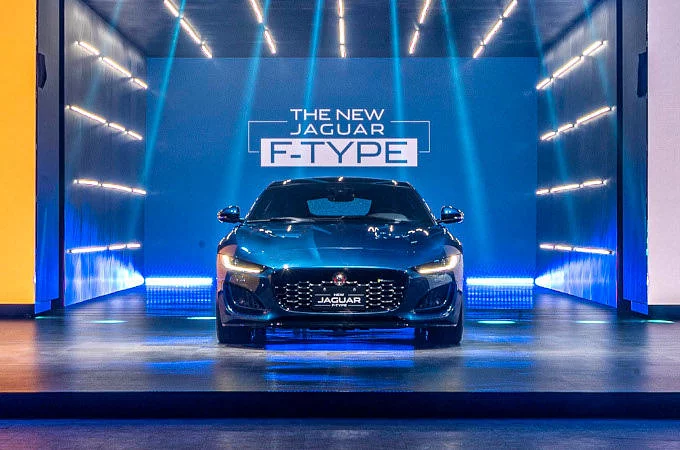 新世代純種跑車 NEW JAGUAR F-TYPE 正式登台｜承襲英倫賽道工藝優良血脈 賦予車主馭無反顧的嶄新駕乘體驗