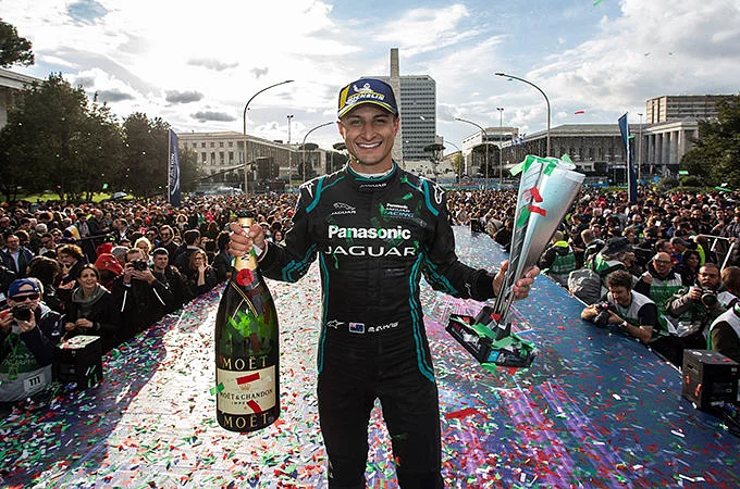 JAGUAR 稱霸 FIA FORMULA E 電動方程式羅馬站 MITCH EVANS 帶領 PANASONIC JAGUAR RACING 重返賽道榮耀