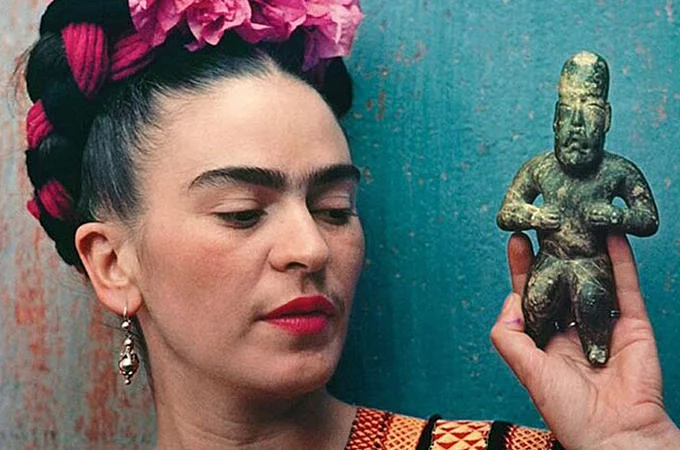 FRIDA KAHLO’YU YARATMAK SERGİSİ VİCTORİA & ALBERT MÜZESİ’NDE