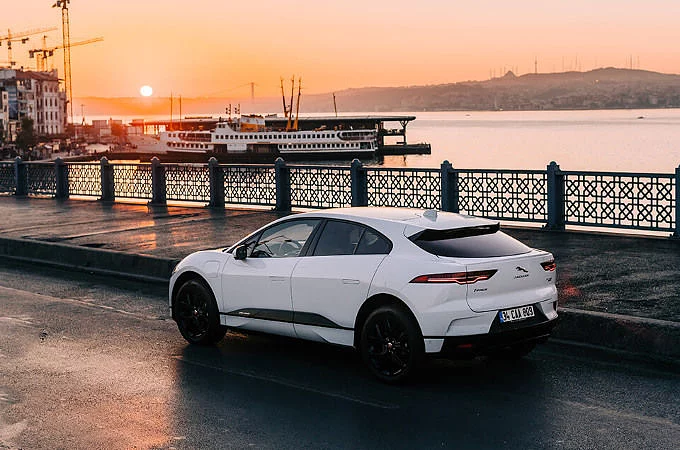 Jaguar I-PACE