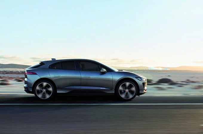 JAGUAR I-PACE СТАВ АБСОЛЮТНИМ ЛІДЕРОМ ПО РЕЄСТРАЦІЯМ НОВИХ ЕЛЕКТРОКАРІВ В УКРАЇНІ ЗА 2019 РІК