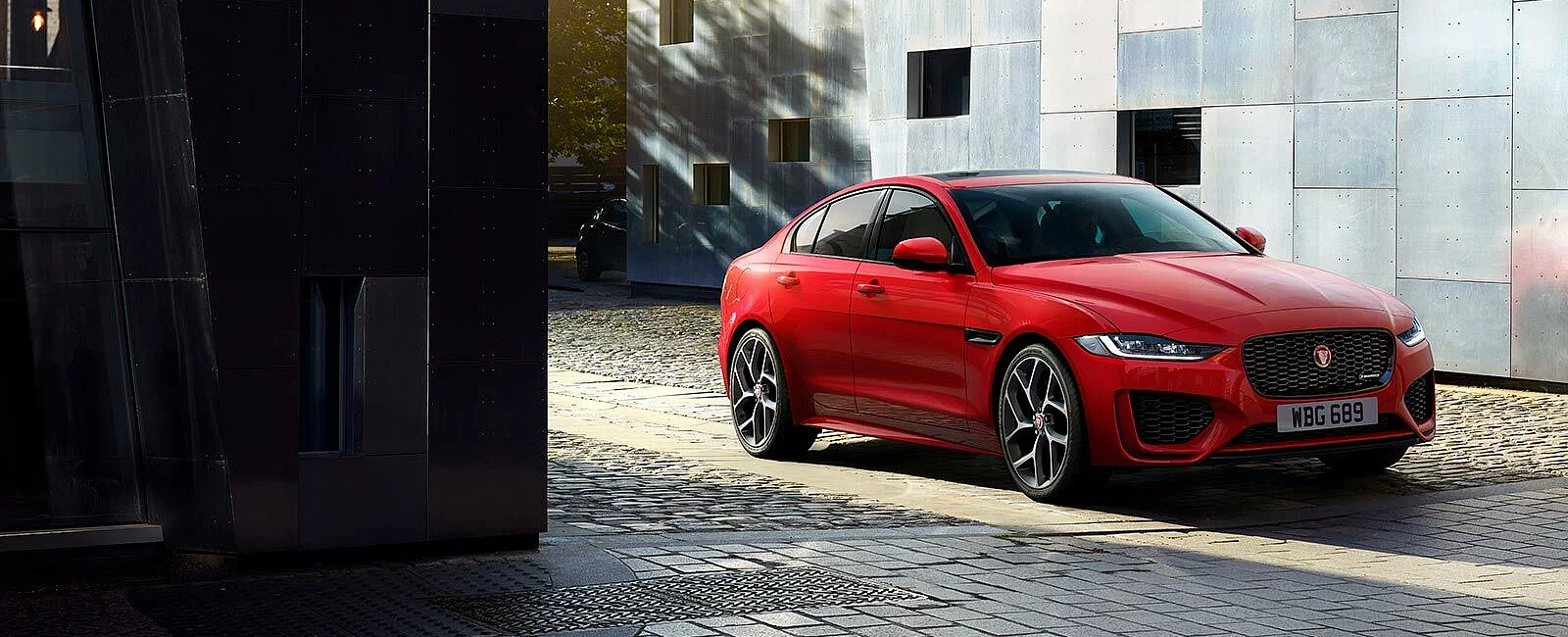 JAGUAR XE