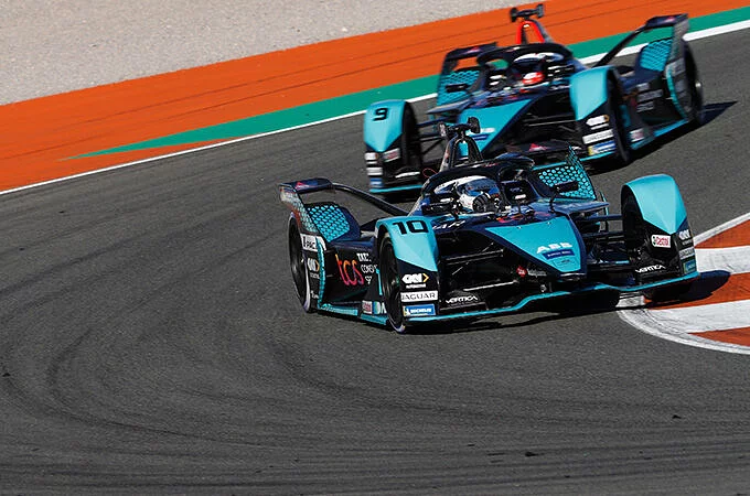 JAGUAR RACING TAKIMI FORMULA E YENİ SEZON ÖNCESİ TEST SÜRÜŞLERİNİ BAŞARIYLA TAMAMLADI