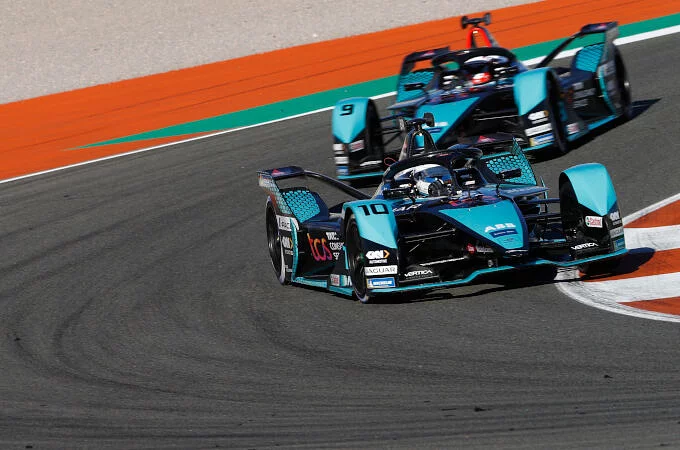 風馳電掣｜Jaguar X ABB FIA Formula E電動方程式賽車錦標賽