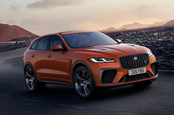 Jaguar F-Pace SVR - Лукс, котешка грация и пъргавина